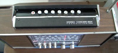 grundig stereo concert-boy transistor 4000 radio top view