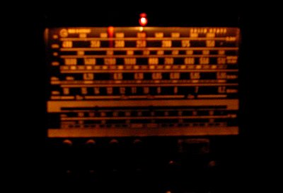 grundig stereo concert-boy transistor 4000 radio in the dark